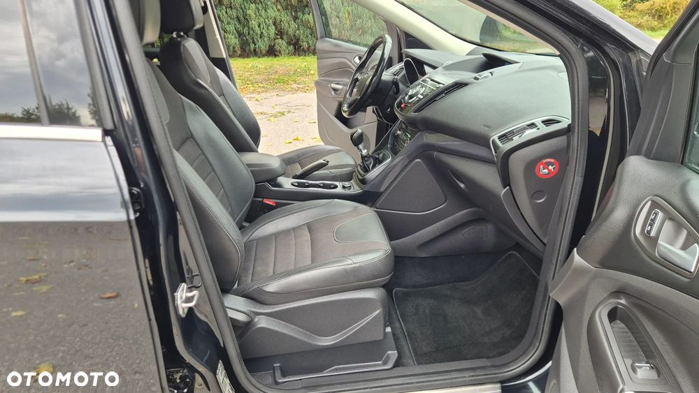 Ford Kuga 2.0 TDCi FWD Titanium Plus - 18