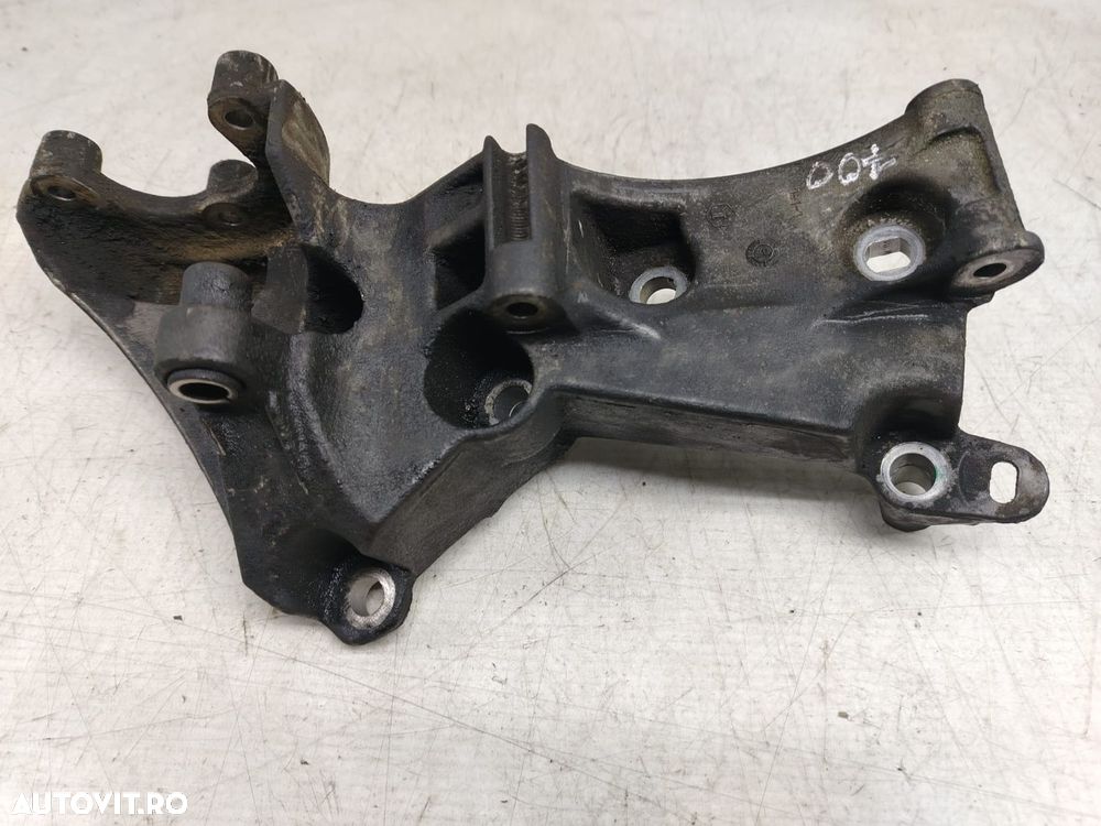 Suport accesorii 8200473400 1.5 DCI K9K792 Dacia Duster 1 [2010 - 201 - 2