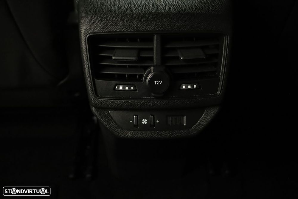 Peugeot 5008 1.2 PureTech Allure Pack EAT8 - 24