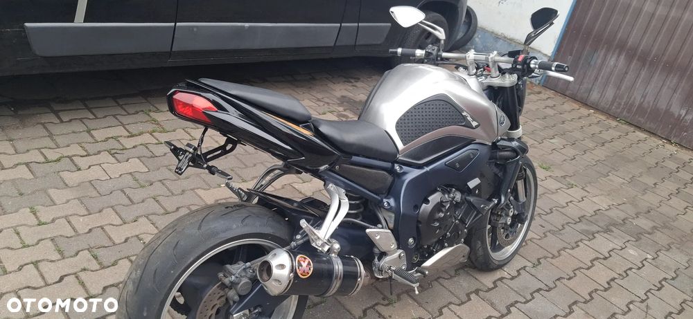 Yamaha FZ - 7