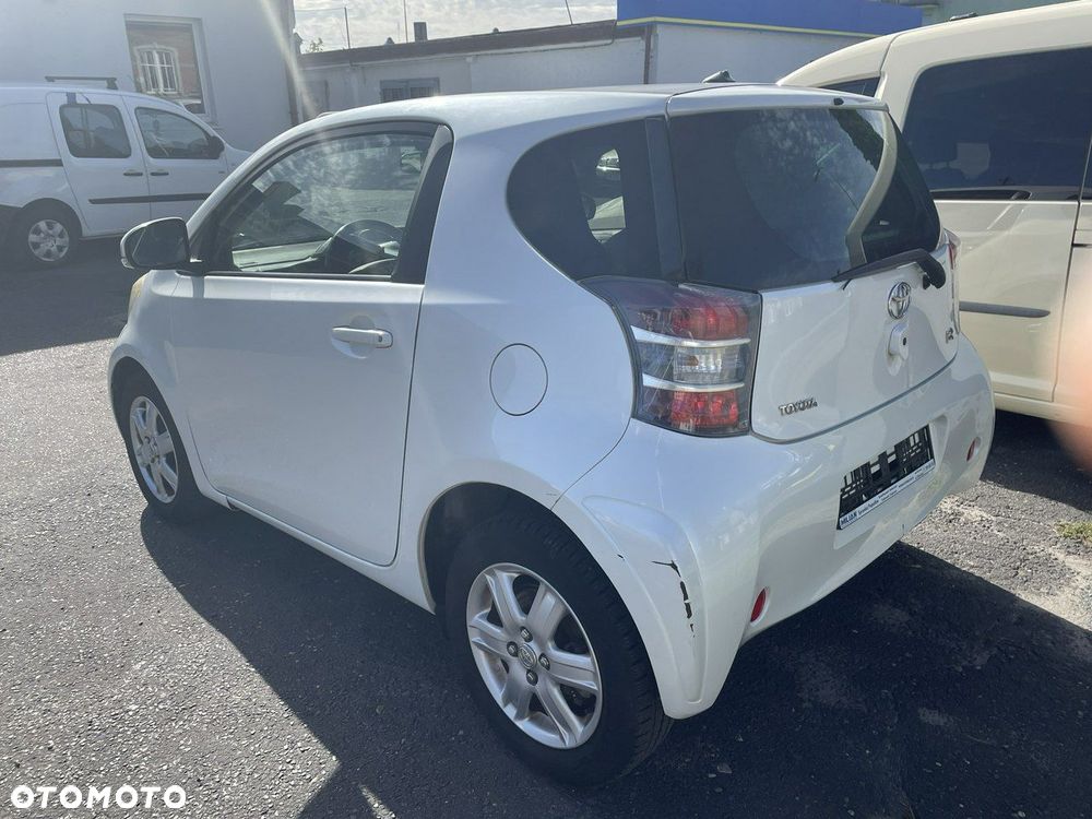 Toyota iQ 1.0 Sol - 13