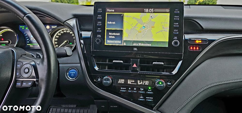 Toyota Camry 2.5 Hybrid Executive CVT - 18