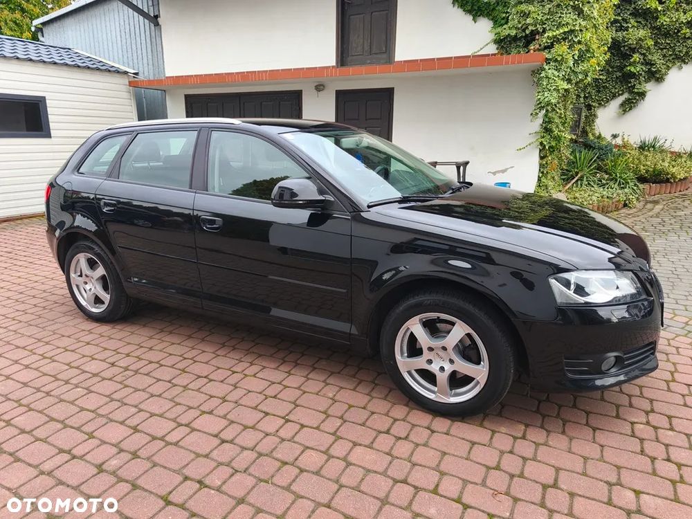 Audi A3 Sportback 1.6 Attraction - 6