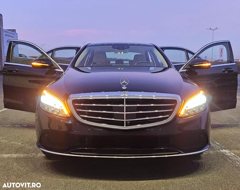 MERCEDES-BENZ C-Class 2019