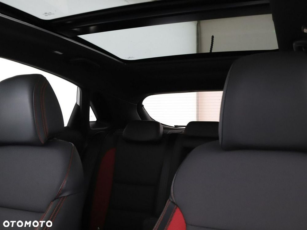 Hyundai i30 1.6 T GDI Turbo - 39
