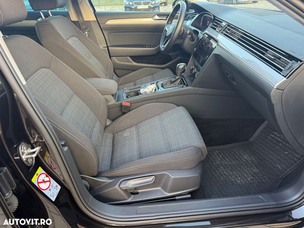 Volkswagen Passat 2.0 TDI SCR DSG Business - 19