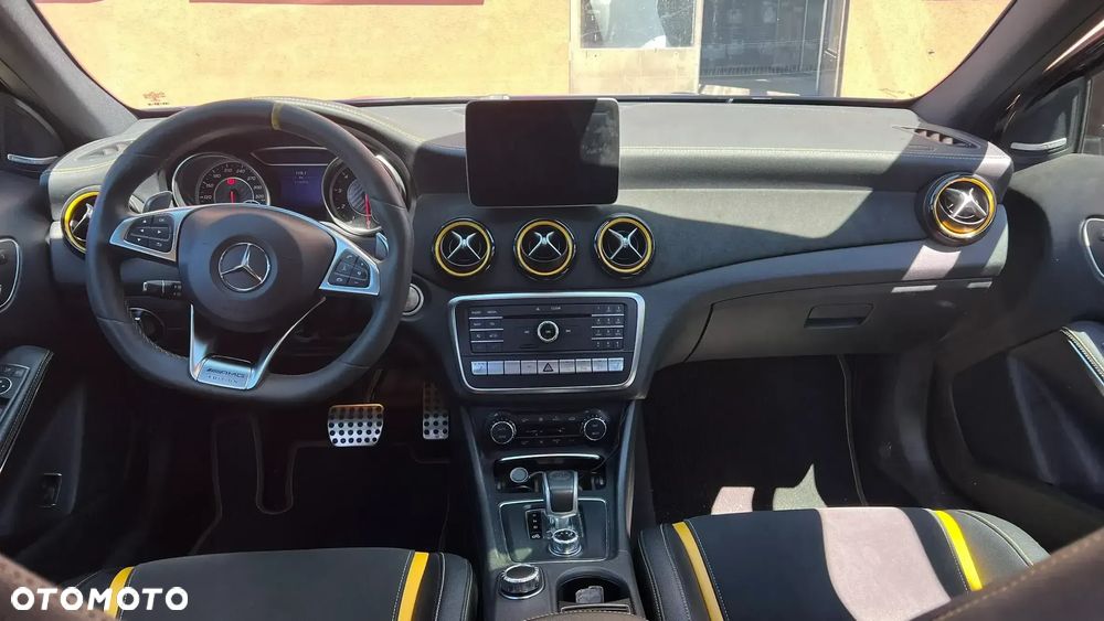 Mercedes-Benz GLA - 7
