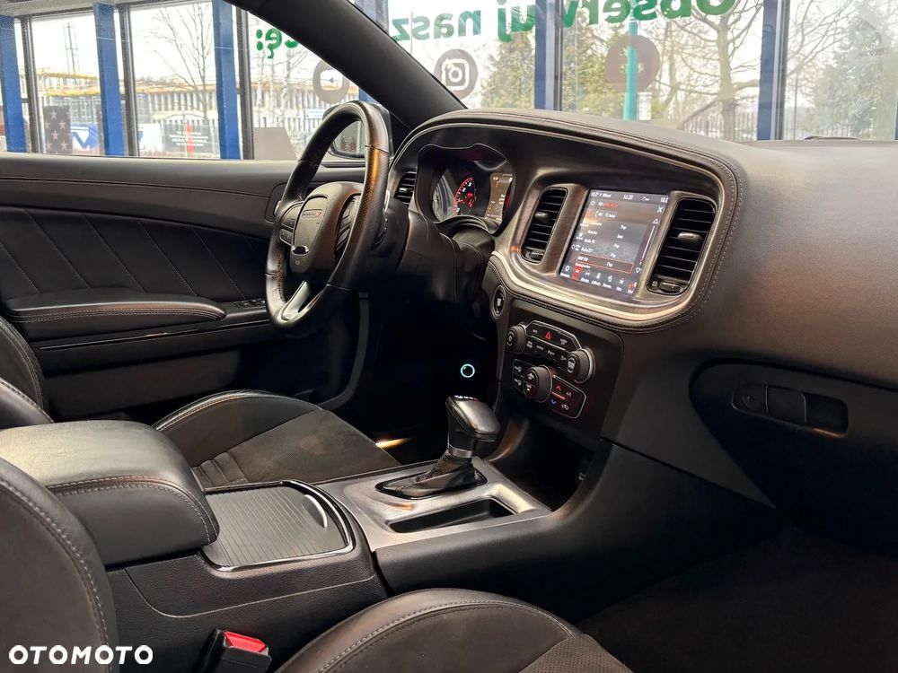 Dodge Charger 6.4 Scat Pack - 14