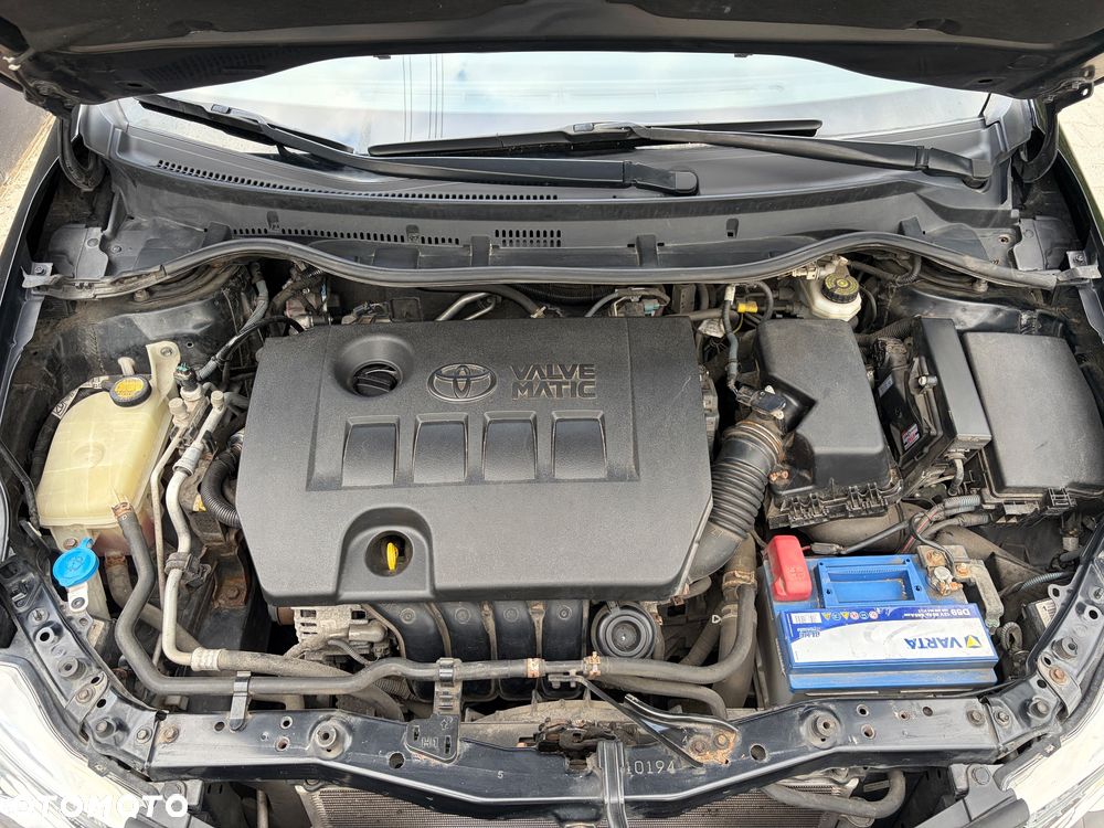 Toyota Auris 1.6 Premium - 17