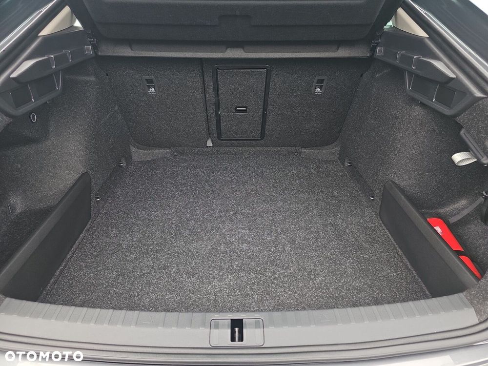 Skoda Octavia 1.5 TSI mHEV Selection DSG - 19