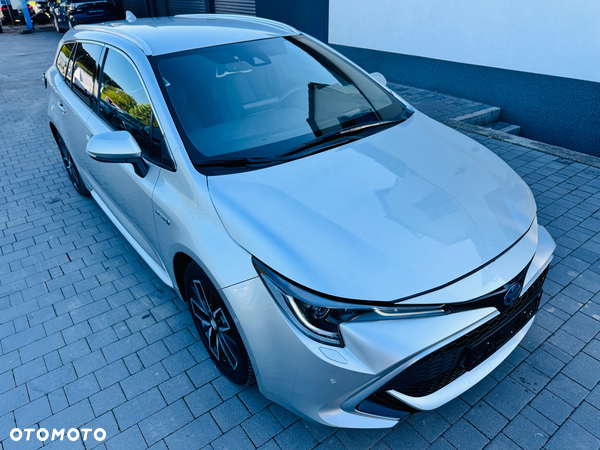 Toyota Corolla 2.0 Hybrid Touring Sports Team Deutschland