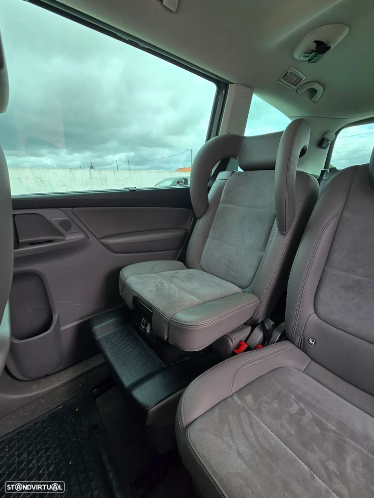 VW Sharan 2.0 TDI Blue Highline DSG - 16