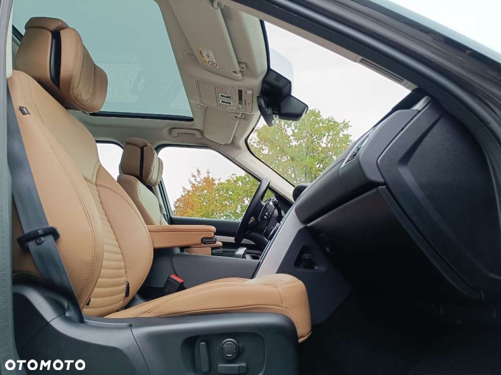 Land Rover Discovery - 32