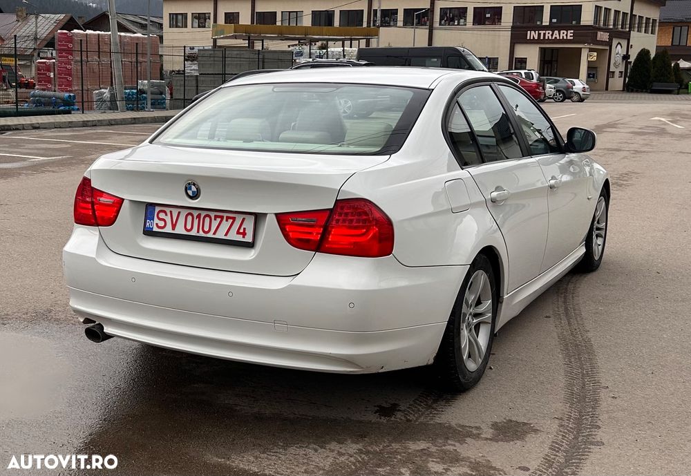 BMW Seria 3 320d DPF Aut. - 3
