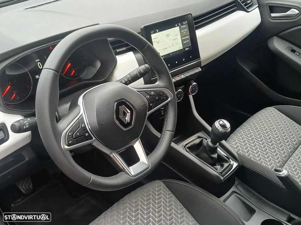 Renault Clio - 8