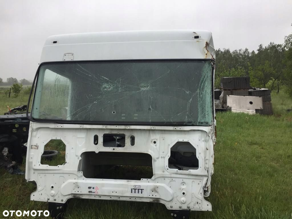 Kabina DAF XF 106 17r - 2