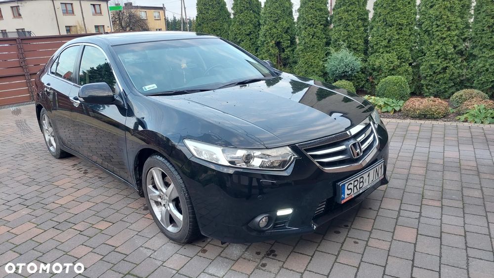 Honda Accord 2.0 Executive Navi - 1