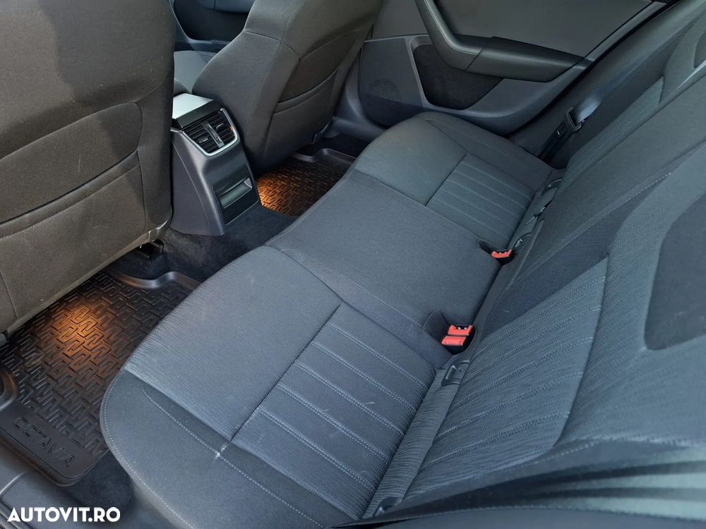 Skoda Octavia 2.0 TDI DSG Style - 8