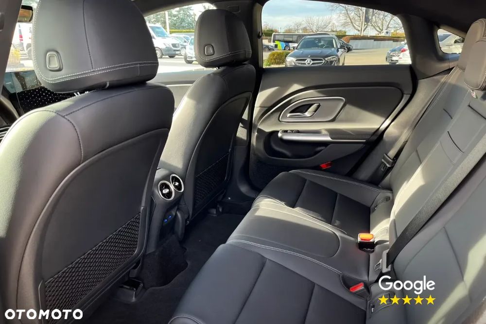 Mercedes-Benz CLA - 15