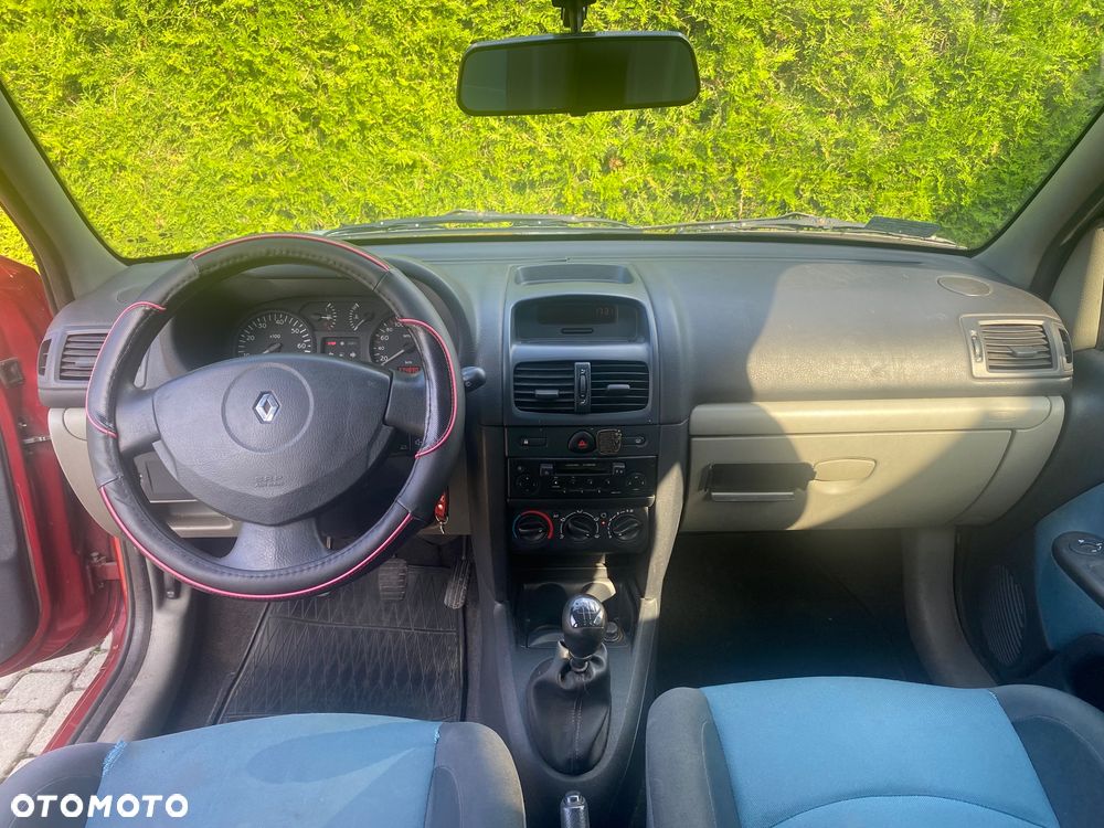 Renault Clio 1.9 DTi RXE - 7