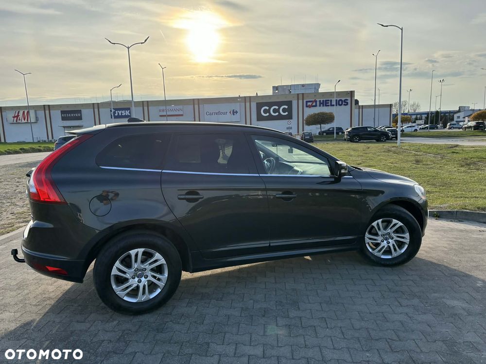 Volvo XC 60 D3 Momentum - 25
