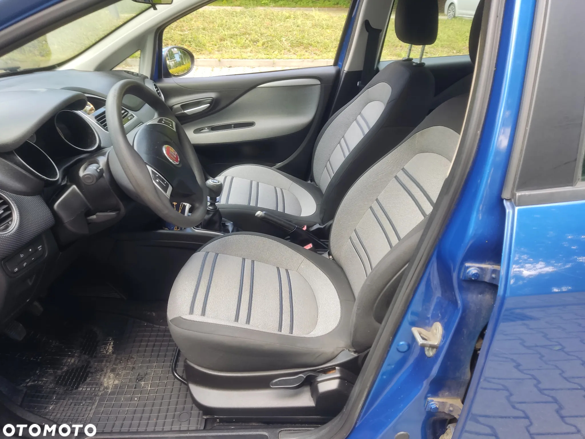 Fiat Punto Evo 1.4 8V Dynamic Euro5 - 15