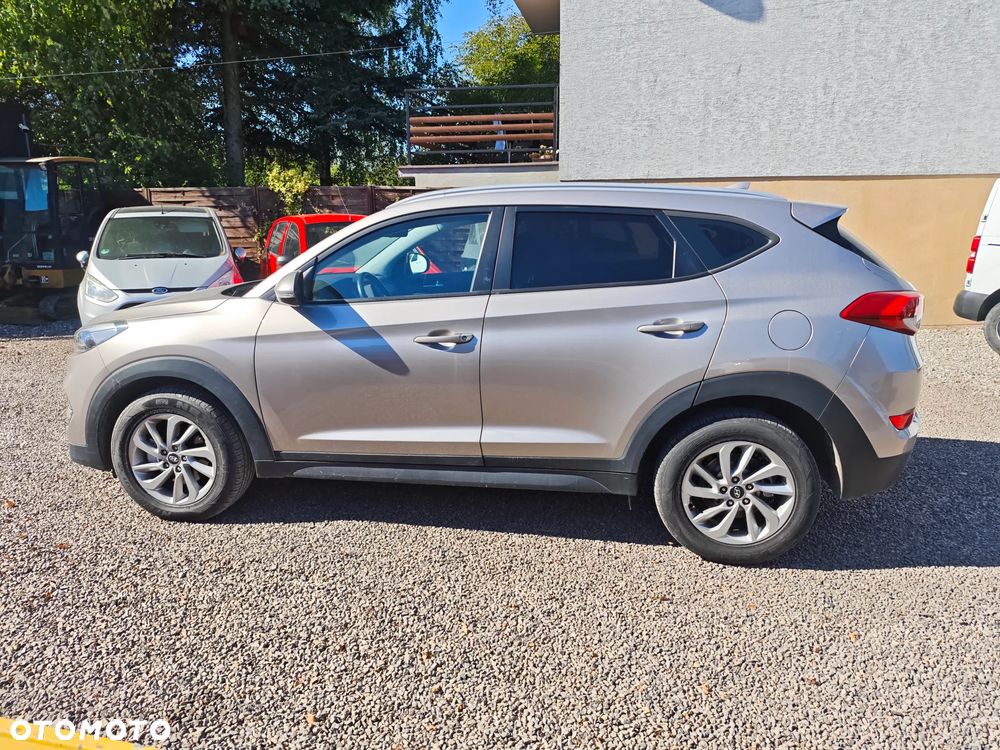 Hyundai Tucson 2.0 CRDi 4WD Automatik Intro Edition - 4