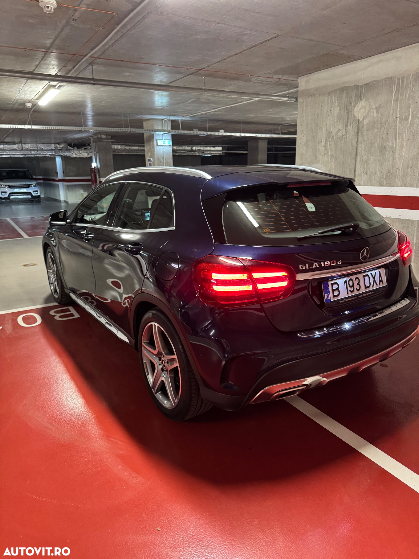 Mercedes-Benz GLA 180 (CDI) d 7G-DCT AMG Line - 2