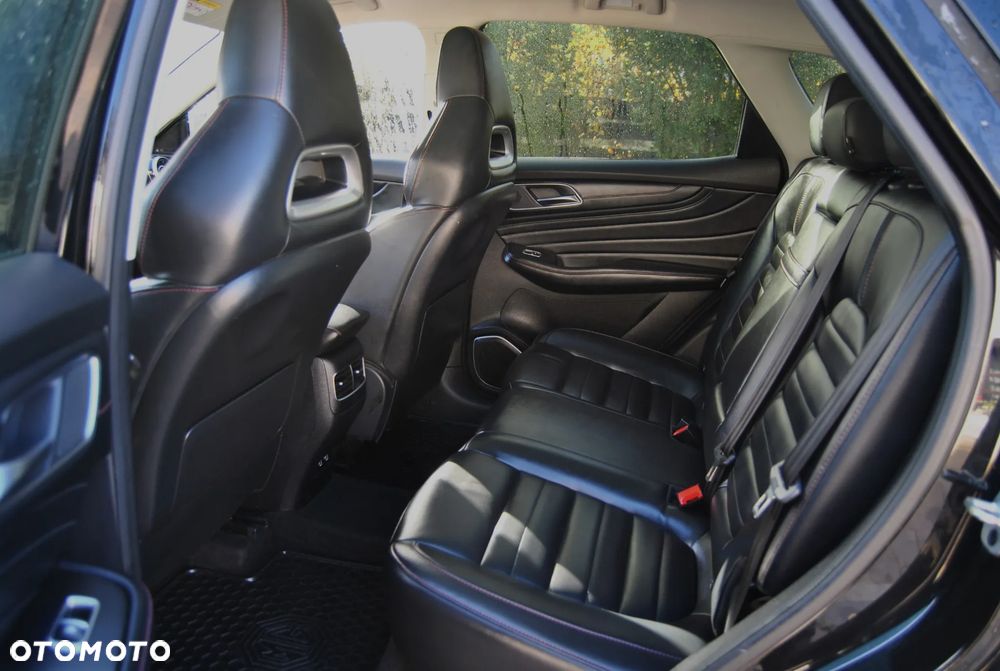 MG HS PHEV 1.5T-GDI Luxury - 6