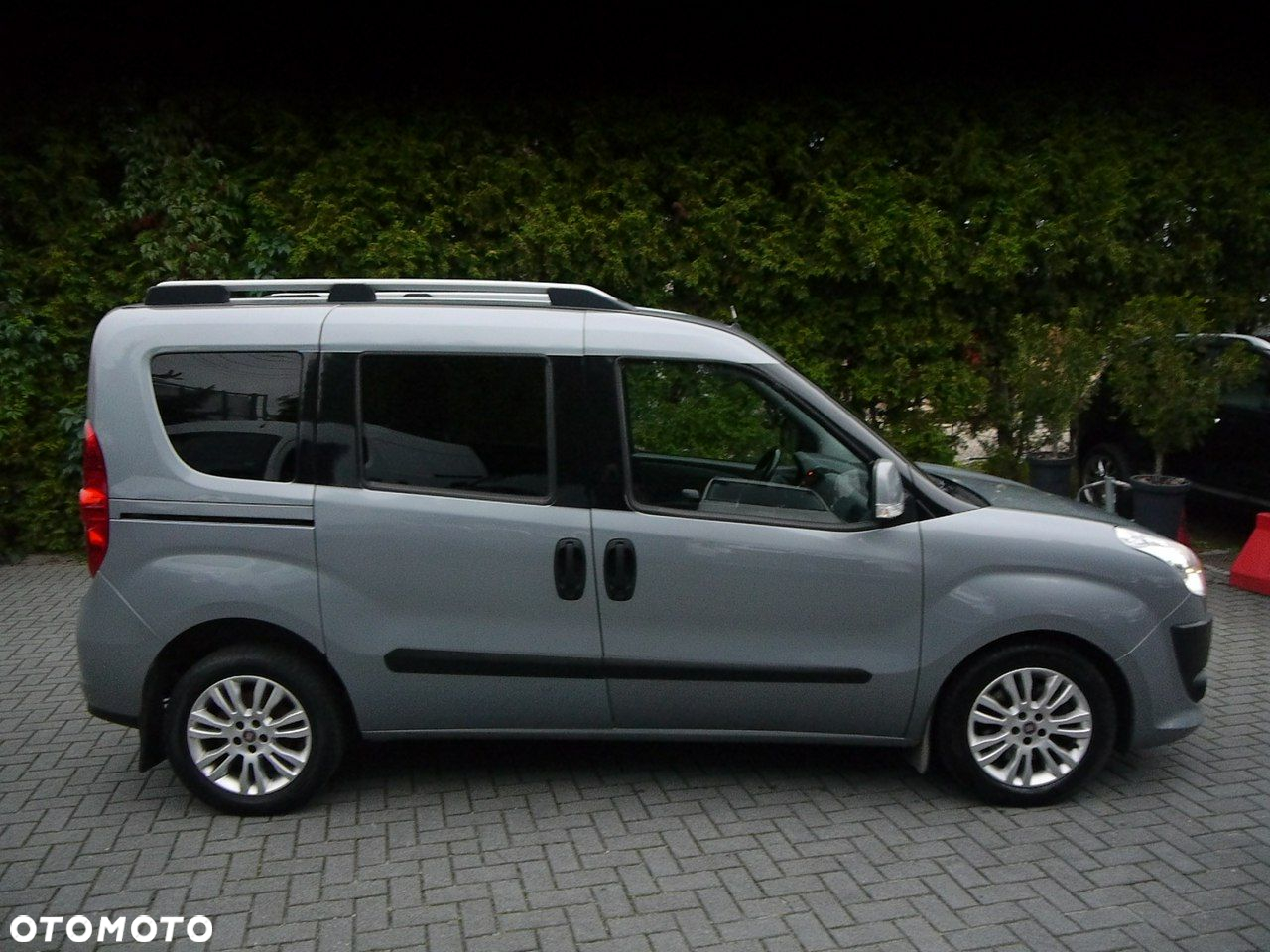 Fiat Doblo 2.0 16V Multijet lang Lounge - 10