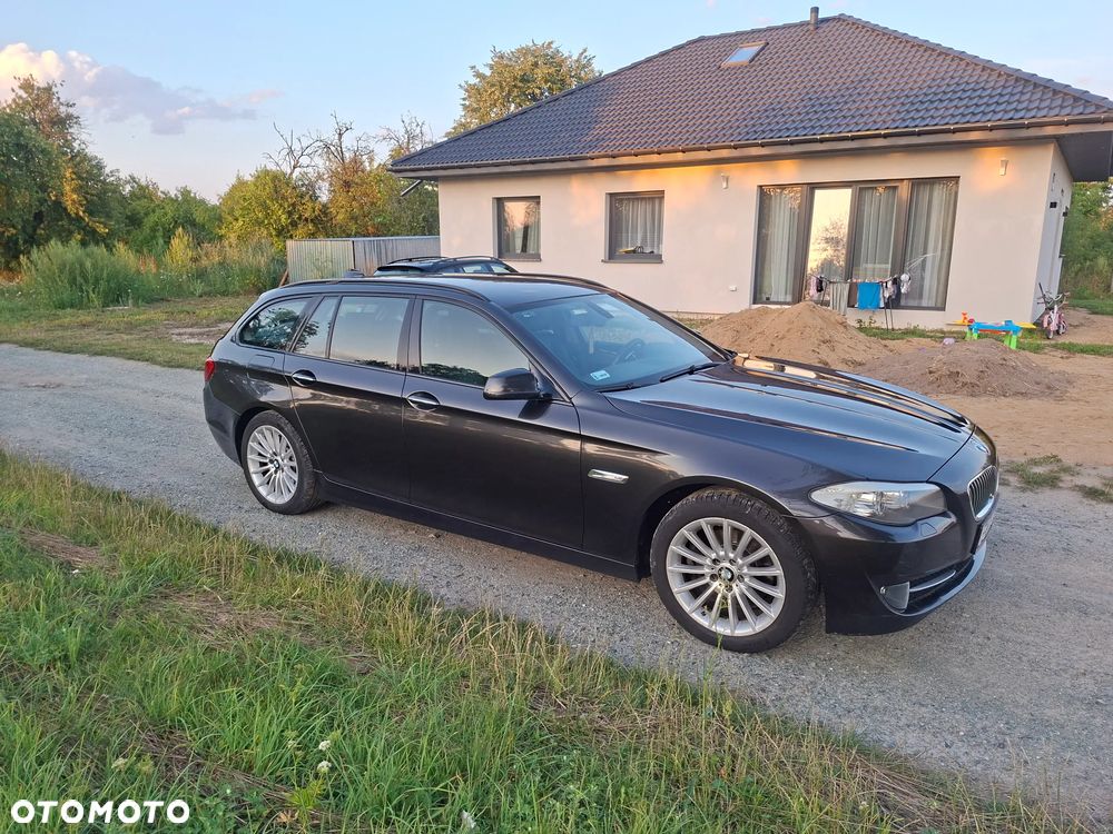 BMW Seria 5 520d - 8