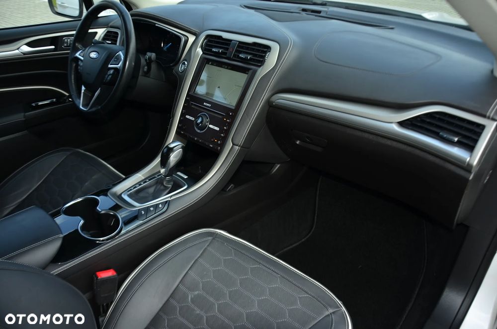 Ford Mondeo - 24