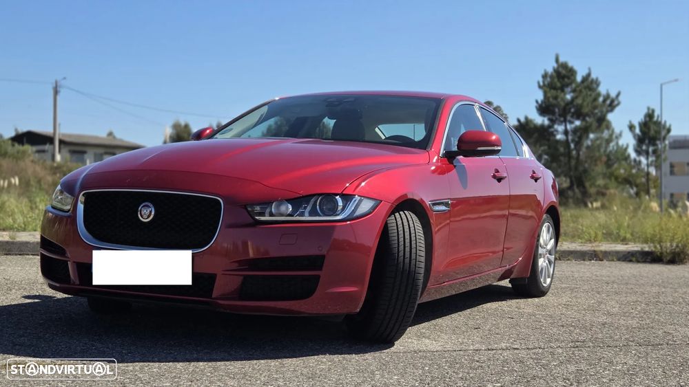 Jaguar XE 20d Aut. Portfolio - 3