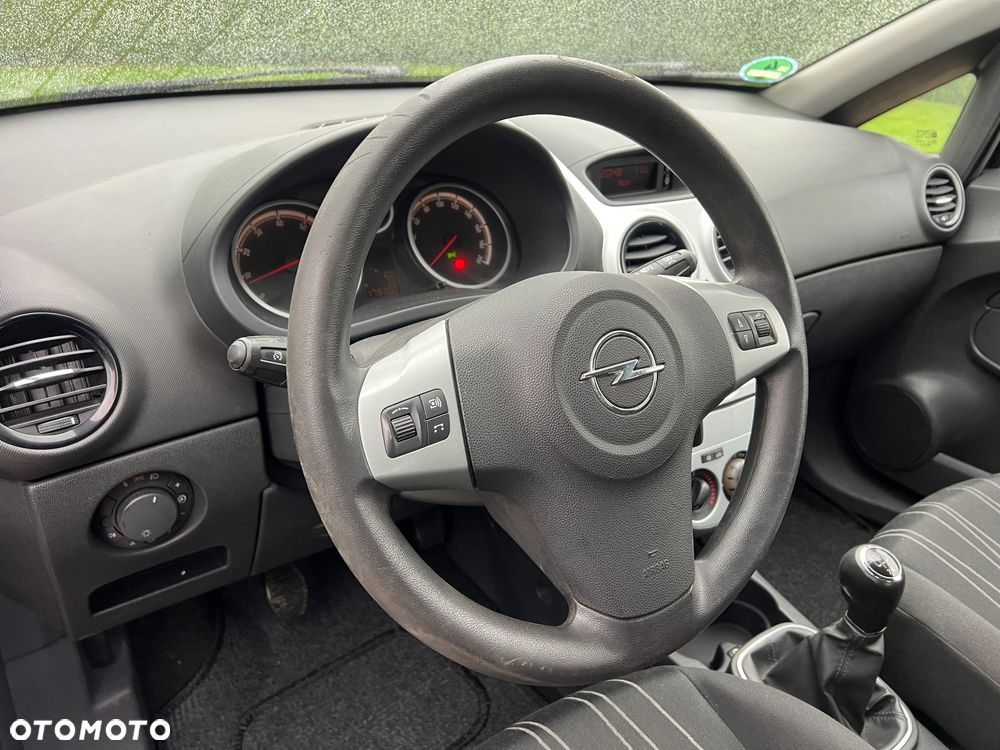 Opel Corsa 1.4 16V Enjoy - 24