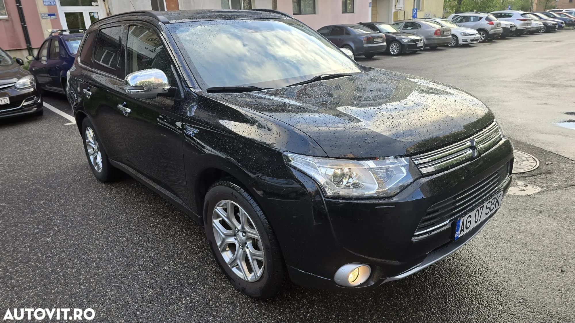 Mitsubishi Outlander 2.0 4WD Plug-In Hybrid Top - 10