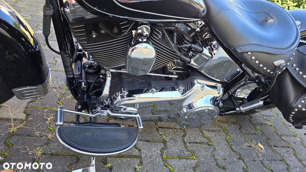 Harley-Davidson Softail Heritage Classic - 4