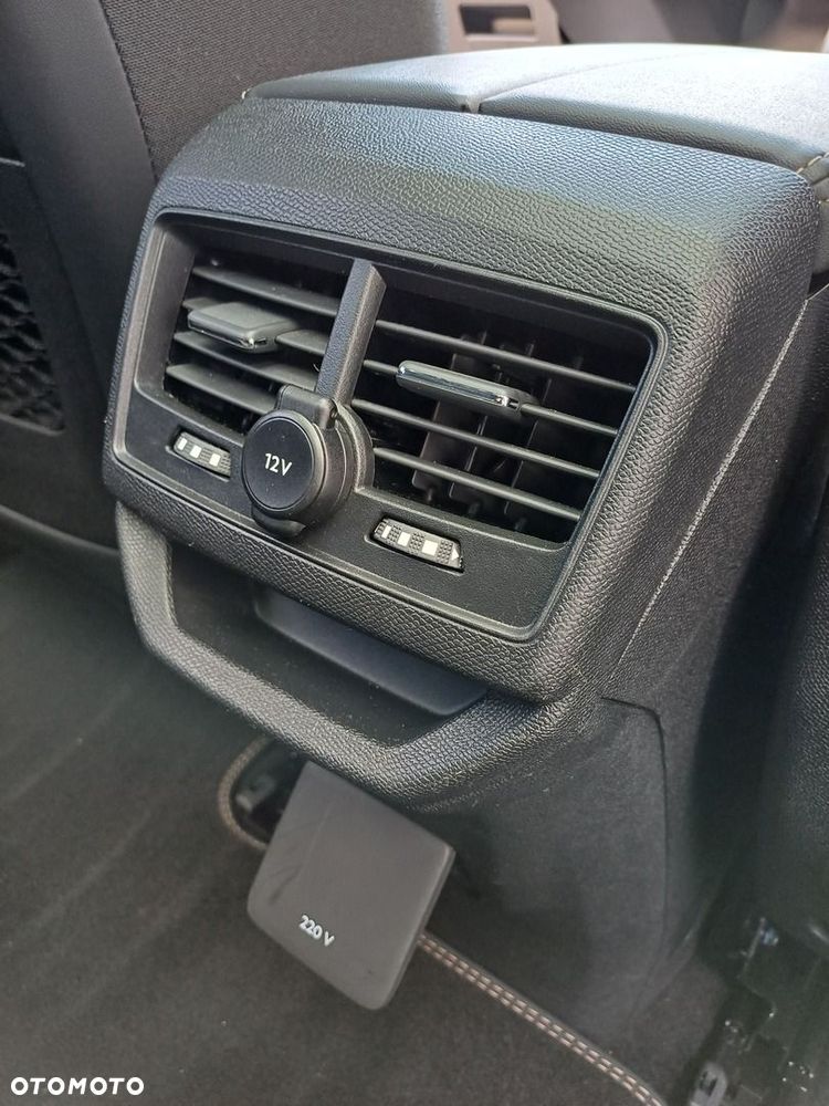 Peugeot 3008 1.6 PureTech Hybrid4 PHEV GT S&S EAT8 - 35