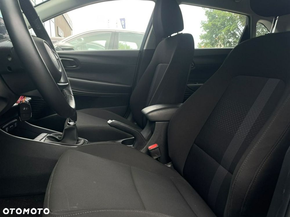 Hyundai i20 - 12