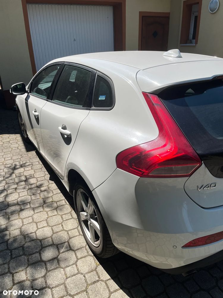 Volvo V40 - 8