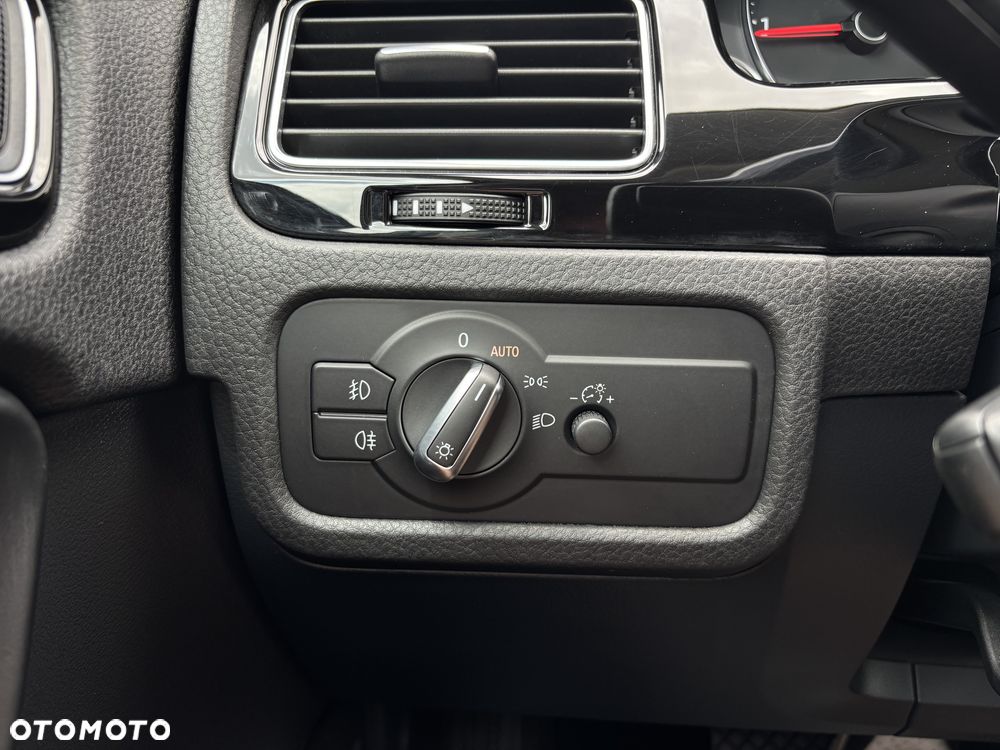 Volkswagen Touareg 3.0 V6 TDI BMT Business Line - 4