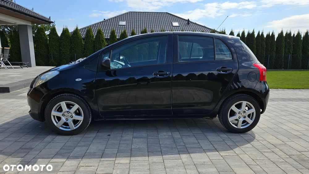 Toyota Yaris 1.3 Luna A/C - 8