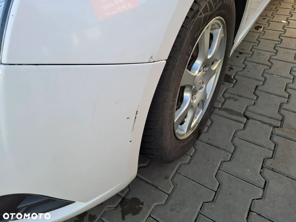 Chevrolet Cruze - 19