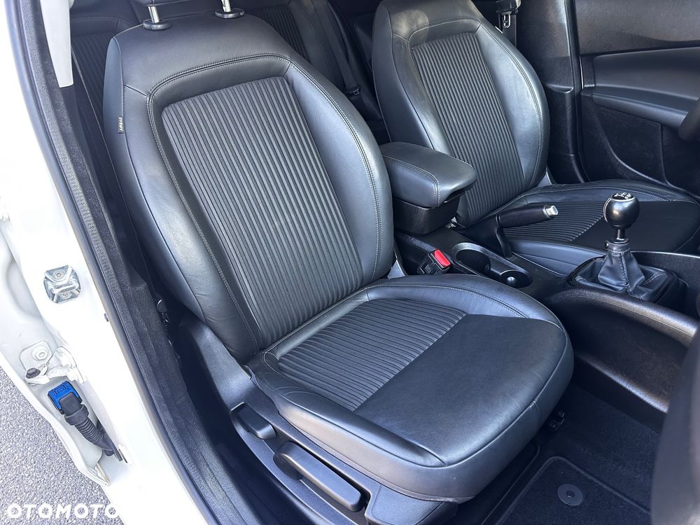 Fiat Tipo 1.4 T-Jet Business Line - 25