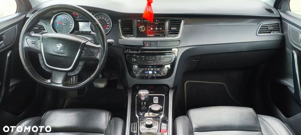 Peugeot 508 Hybrid4 - 9