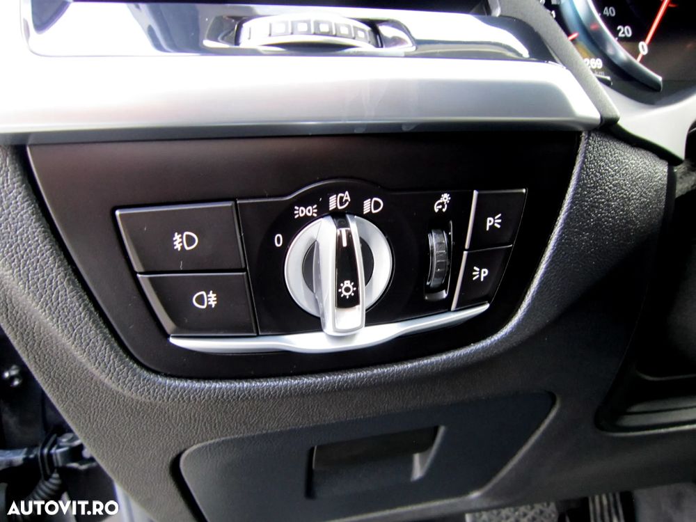 BMW X3 xDrive20i Aut. - 29