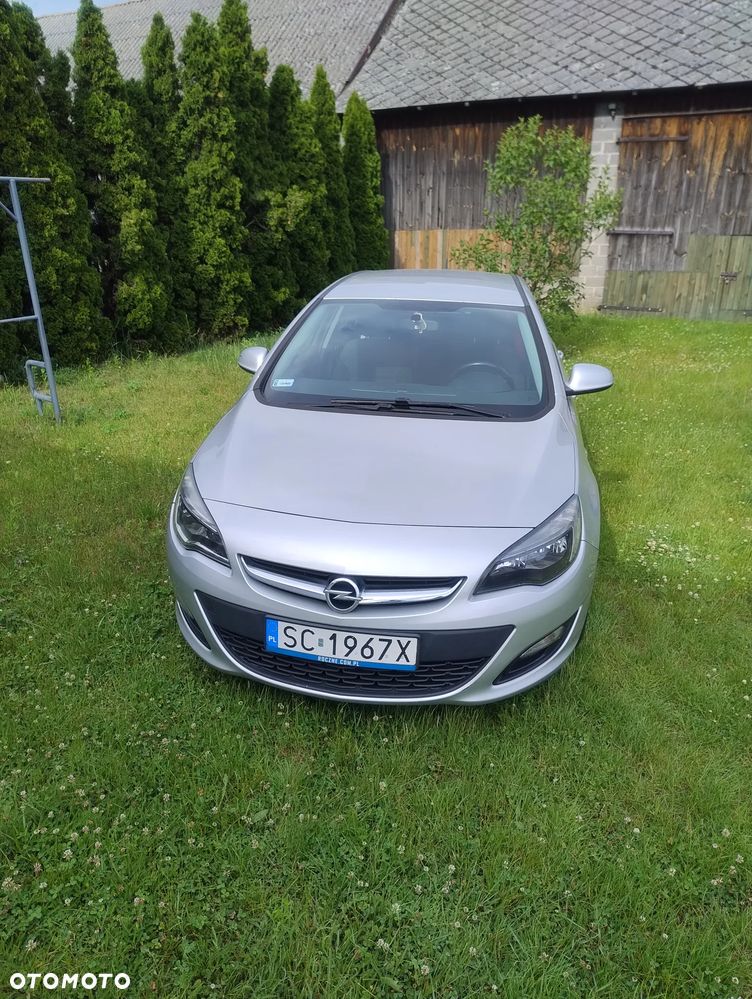 Opel Astra 1.4 Turbo - 1