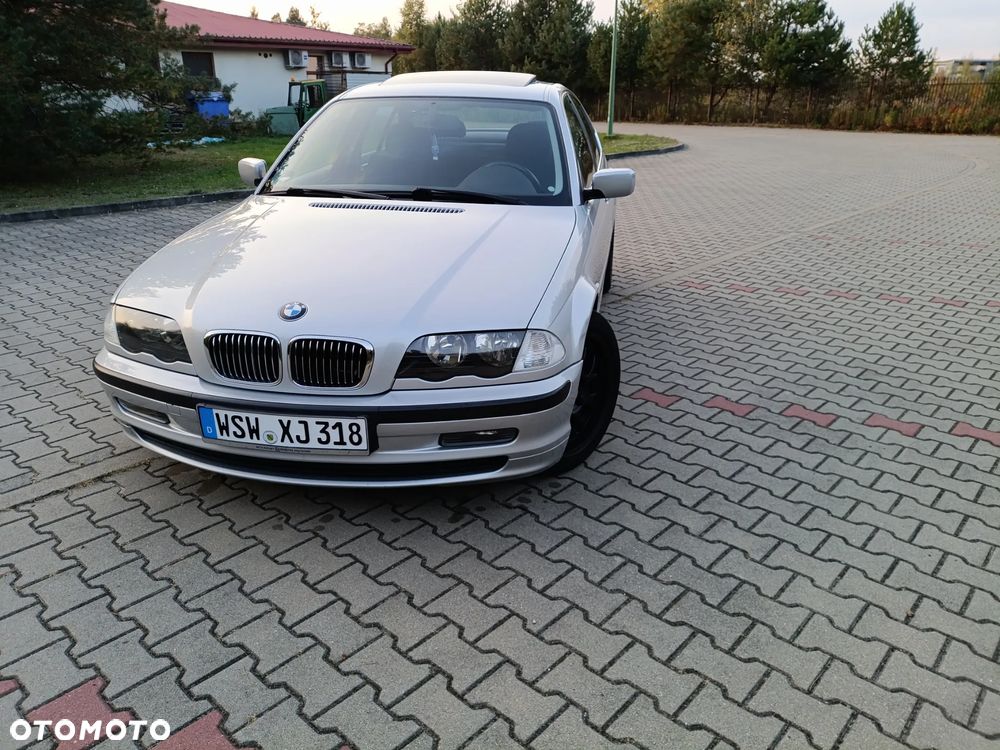 BMW Seria 3 - 34