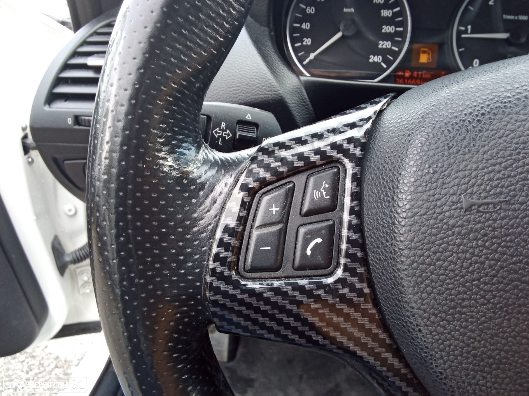 BMW 118 d Pack M - 21