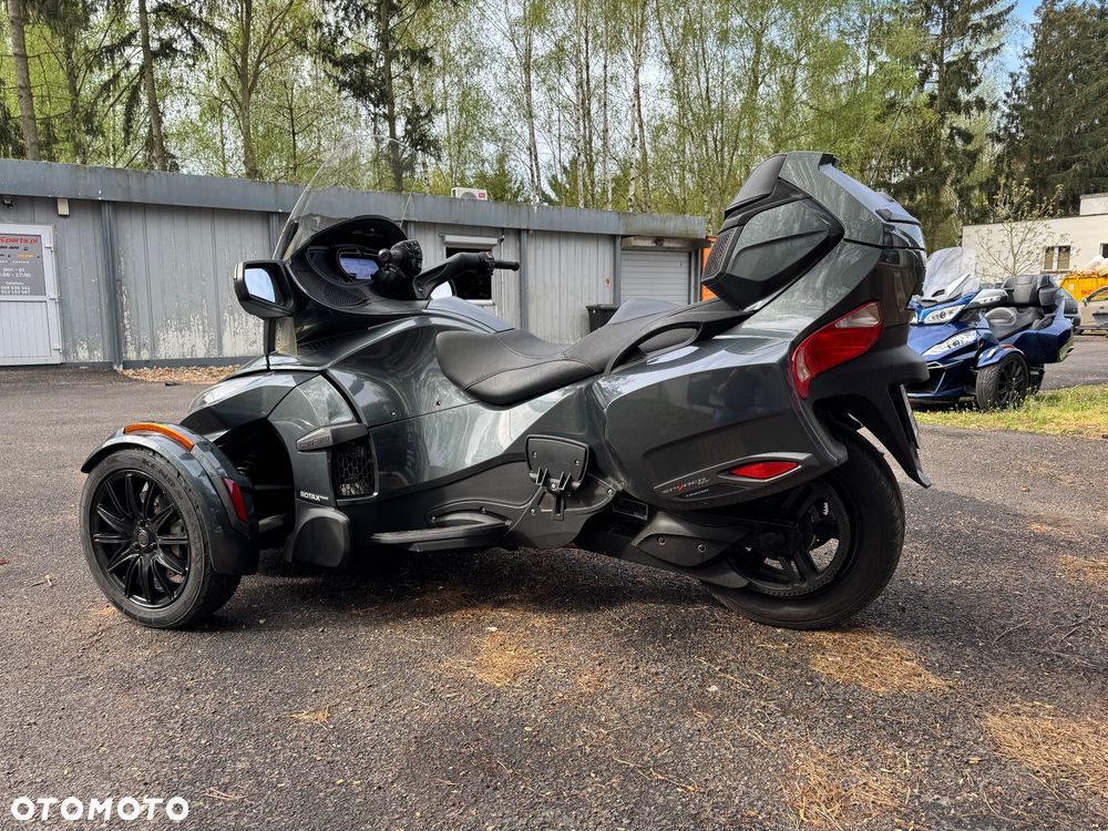Can-Am Spyder - 4
