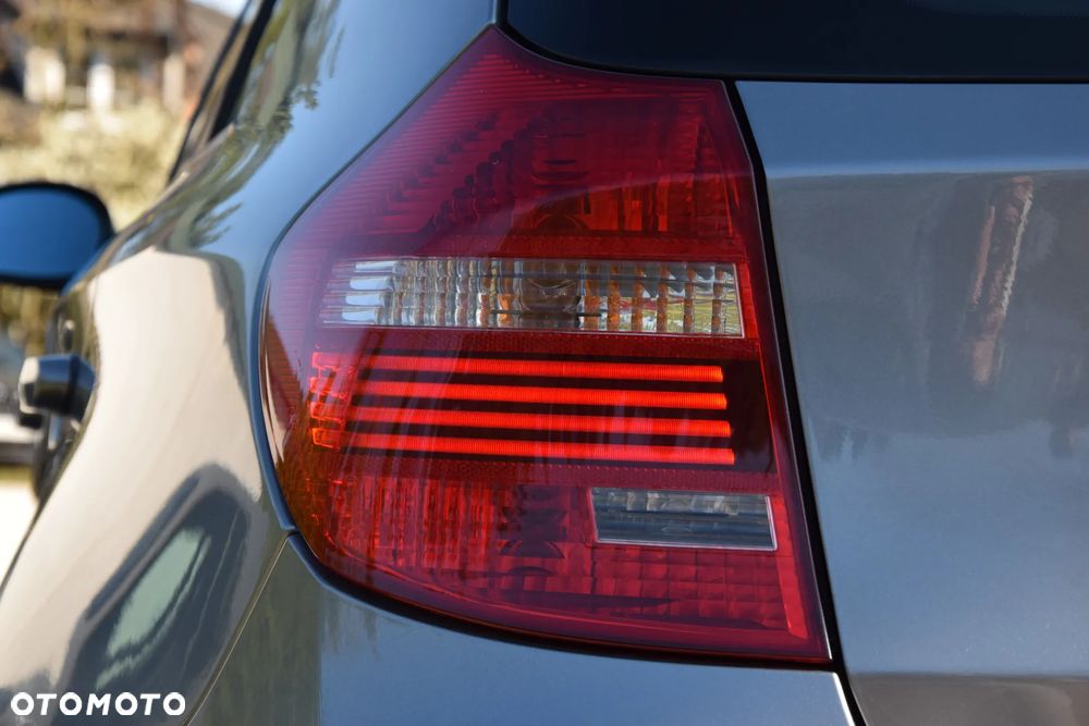 BMW Seria 1 120d DPF Edition Lifestyle - 18